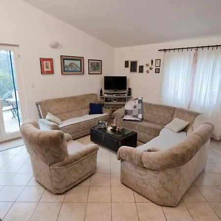 Apartment By The Sea Necujam, Solta - 14729